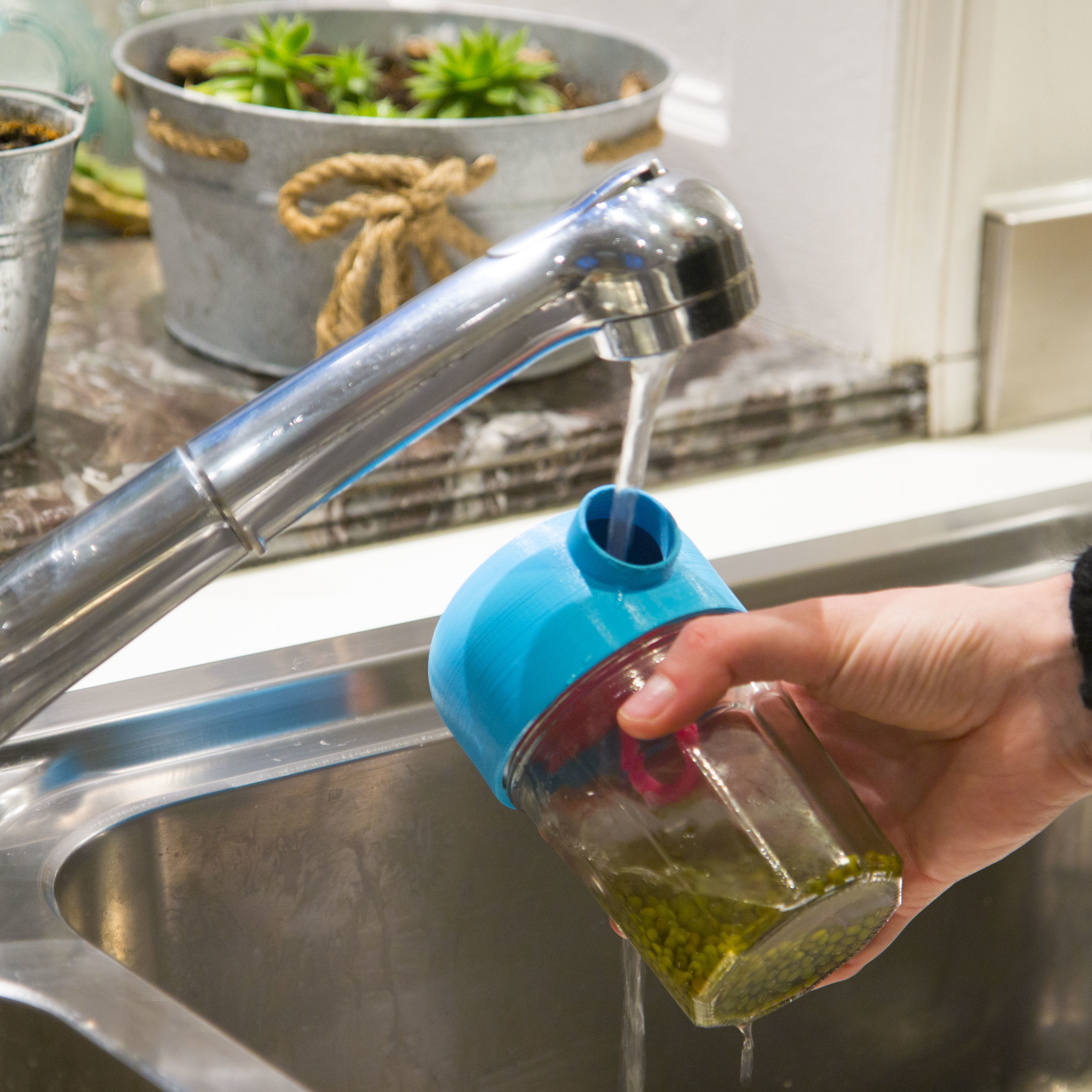 Sproot bottle with ring in it 3D print model_6