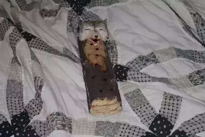 Wolf log scan Free 3D print model