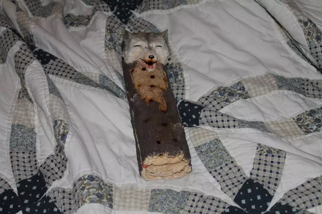 Wolf log scan Free 3D print model