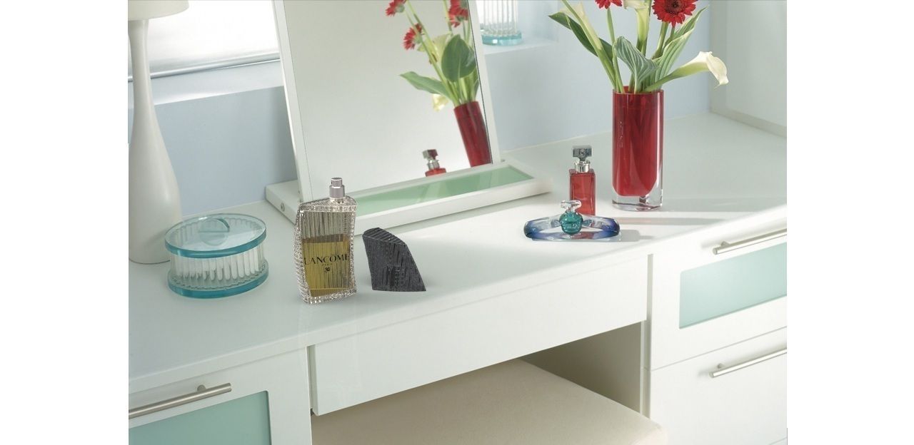 Perfume lancome bottle Free 3D model_3