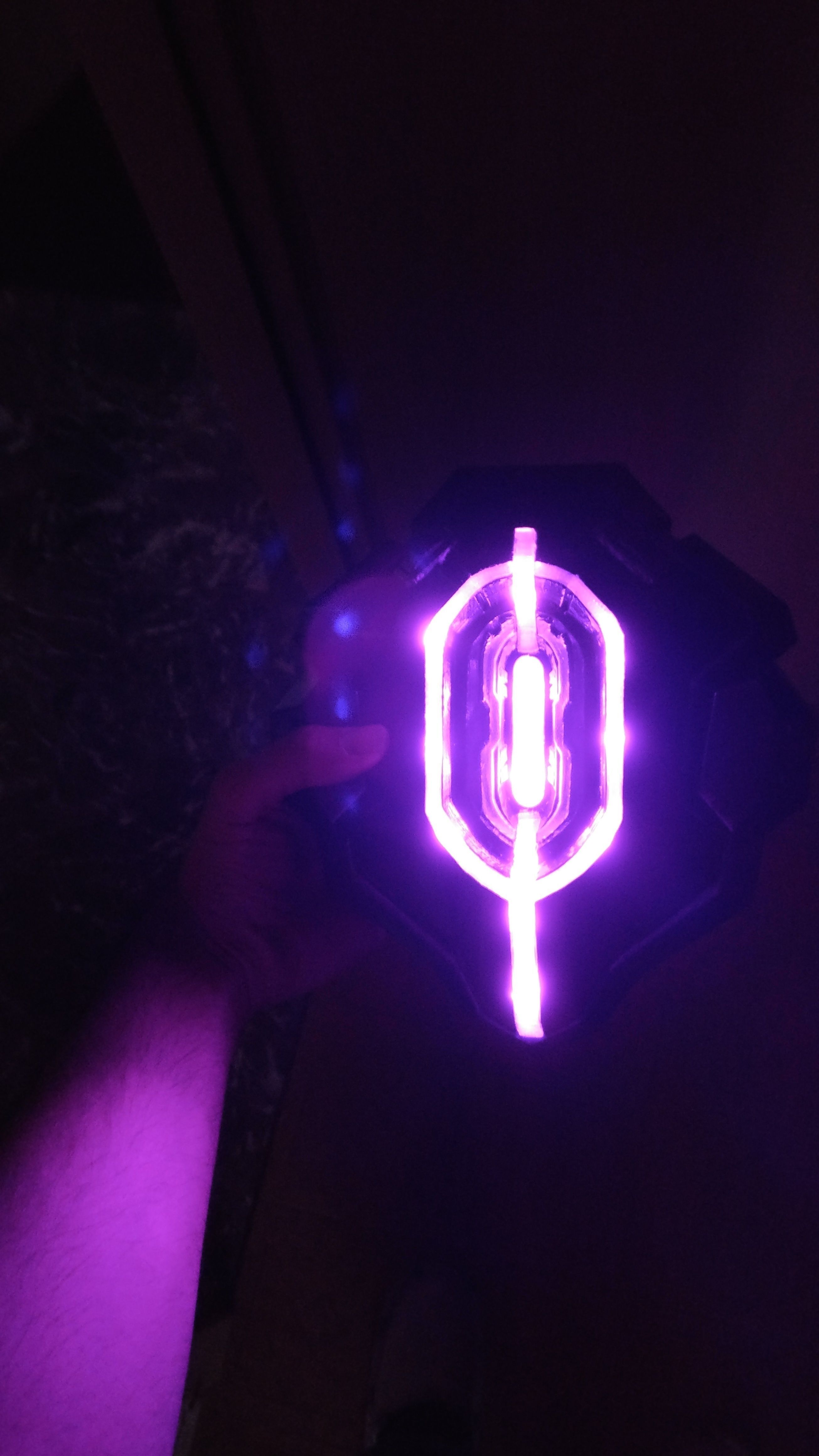 Sombra translocator cosplay prop 3D print model_3