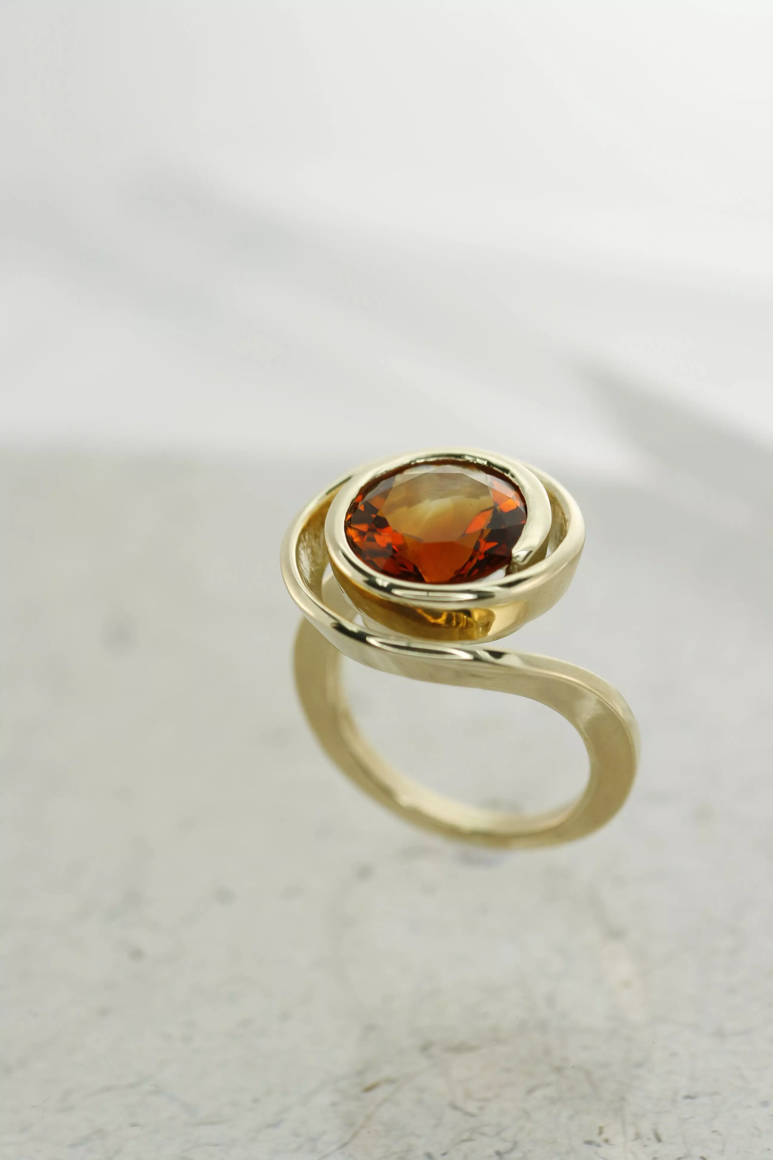 Spiralring with big Citrin 3D print model_0