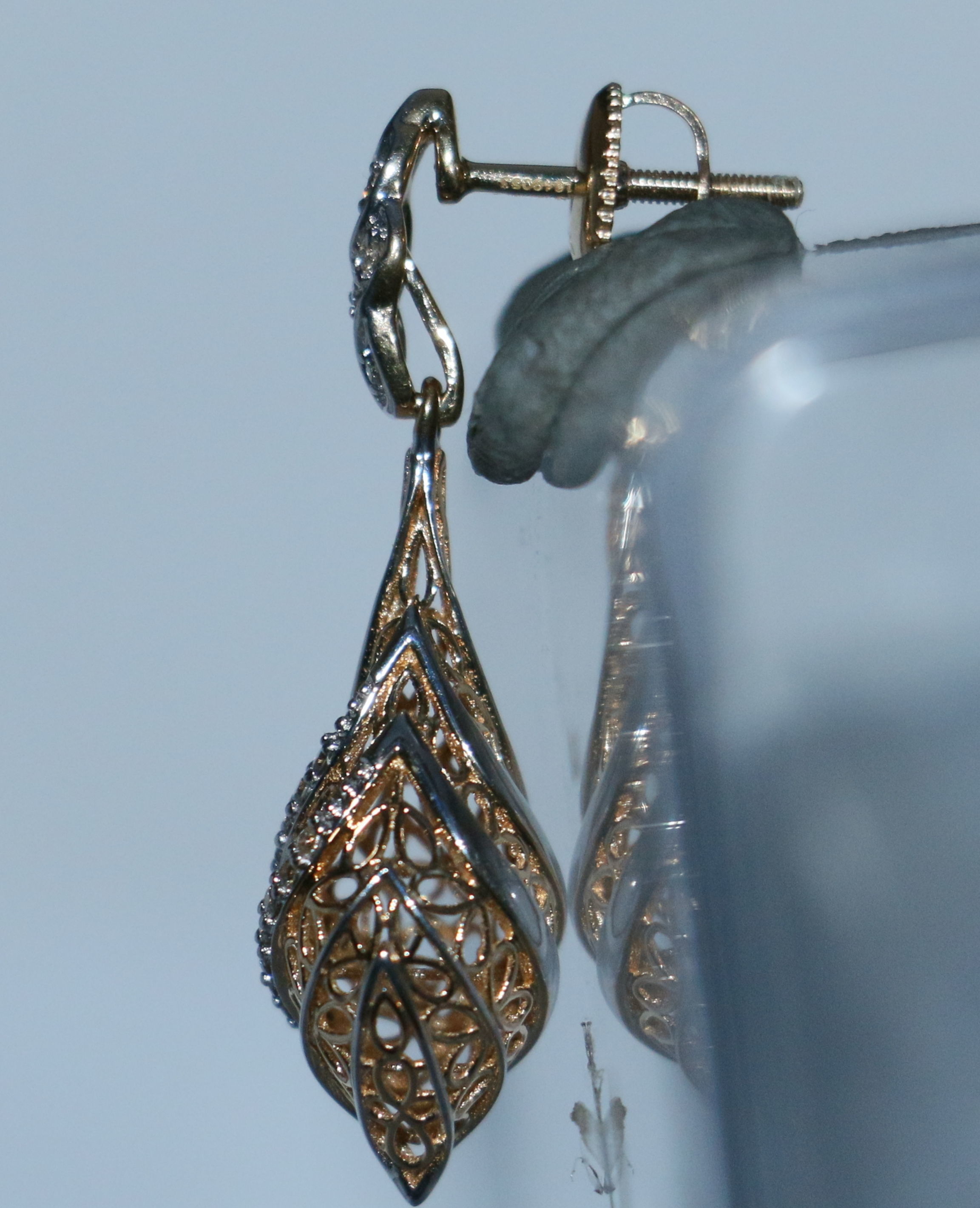 Structured Leaf Earring 3D print model_13