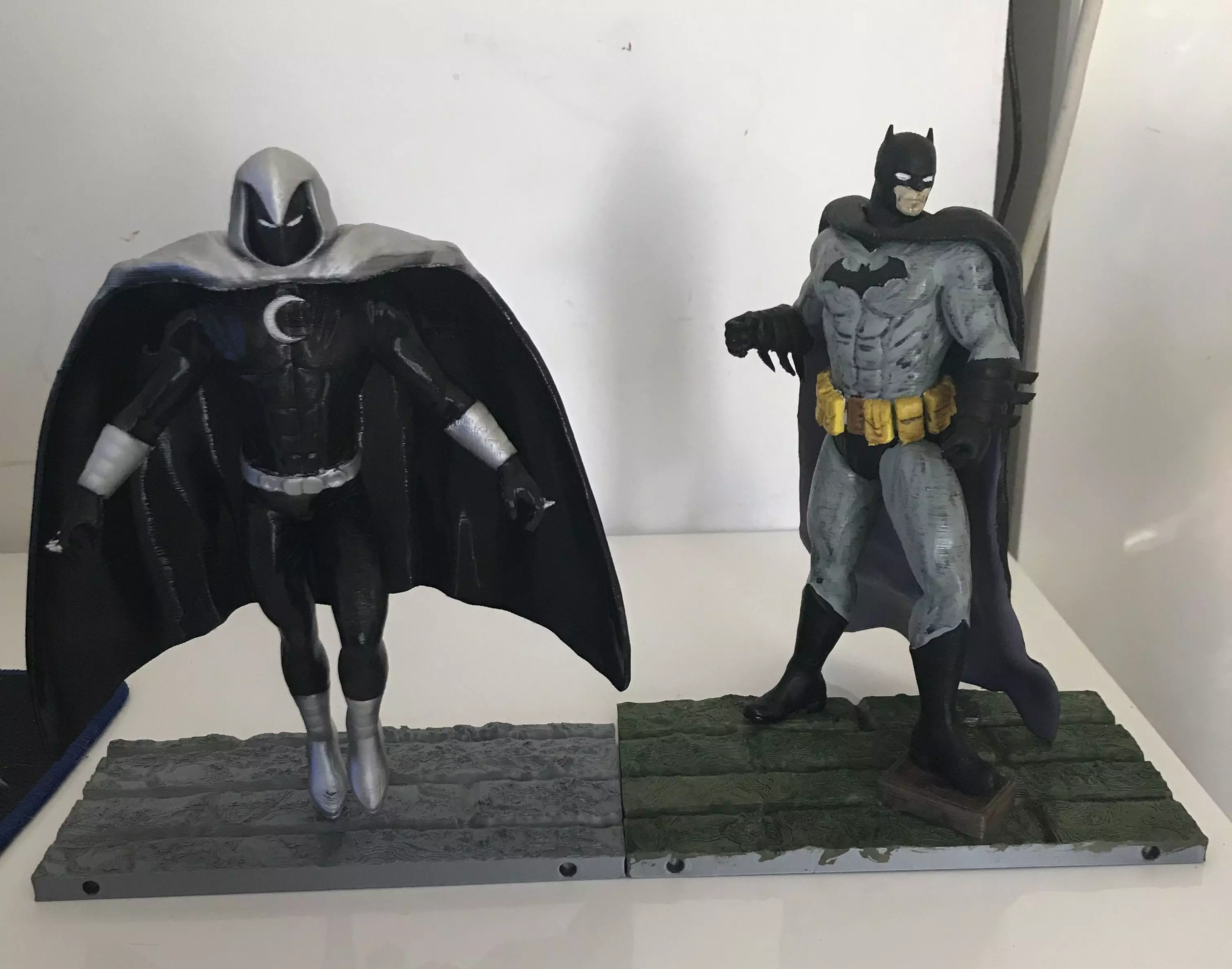 Batman VS Moon Knight comics 3d print 20cm 3D print model_0