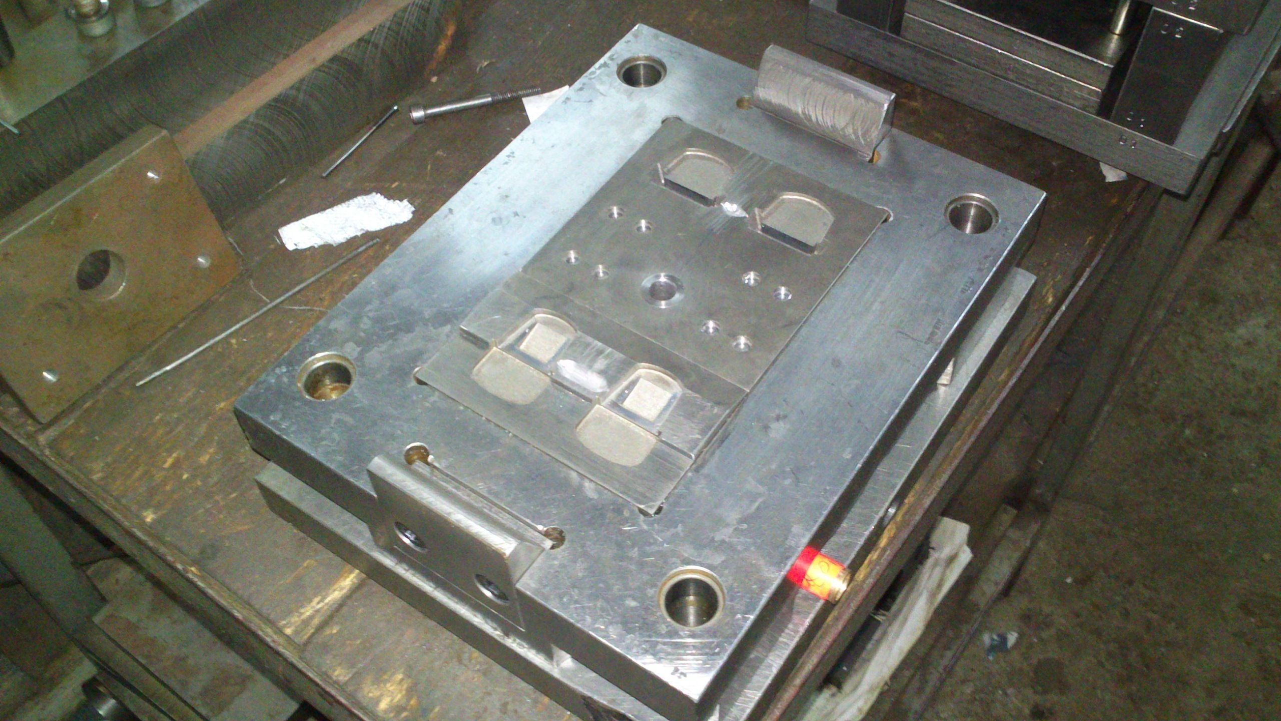 CLIP circuit breaker Free 3D model_3