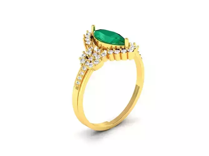 Marquise Shaped Gold Ring With Emerald 2