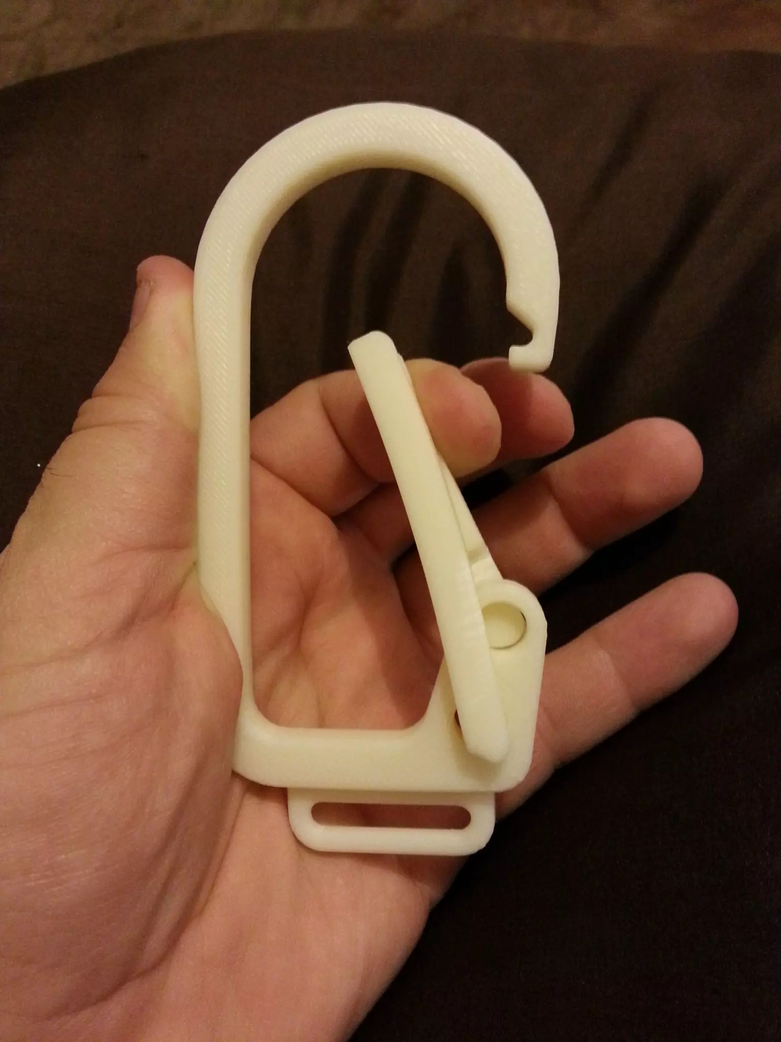 Carabiner with a strong clip Free 3D print model_0