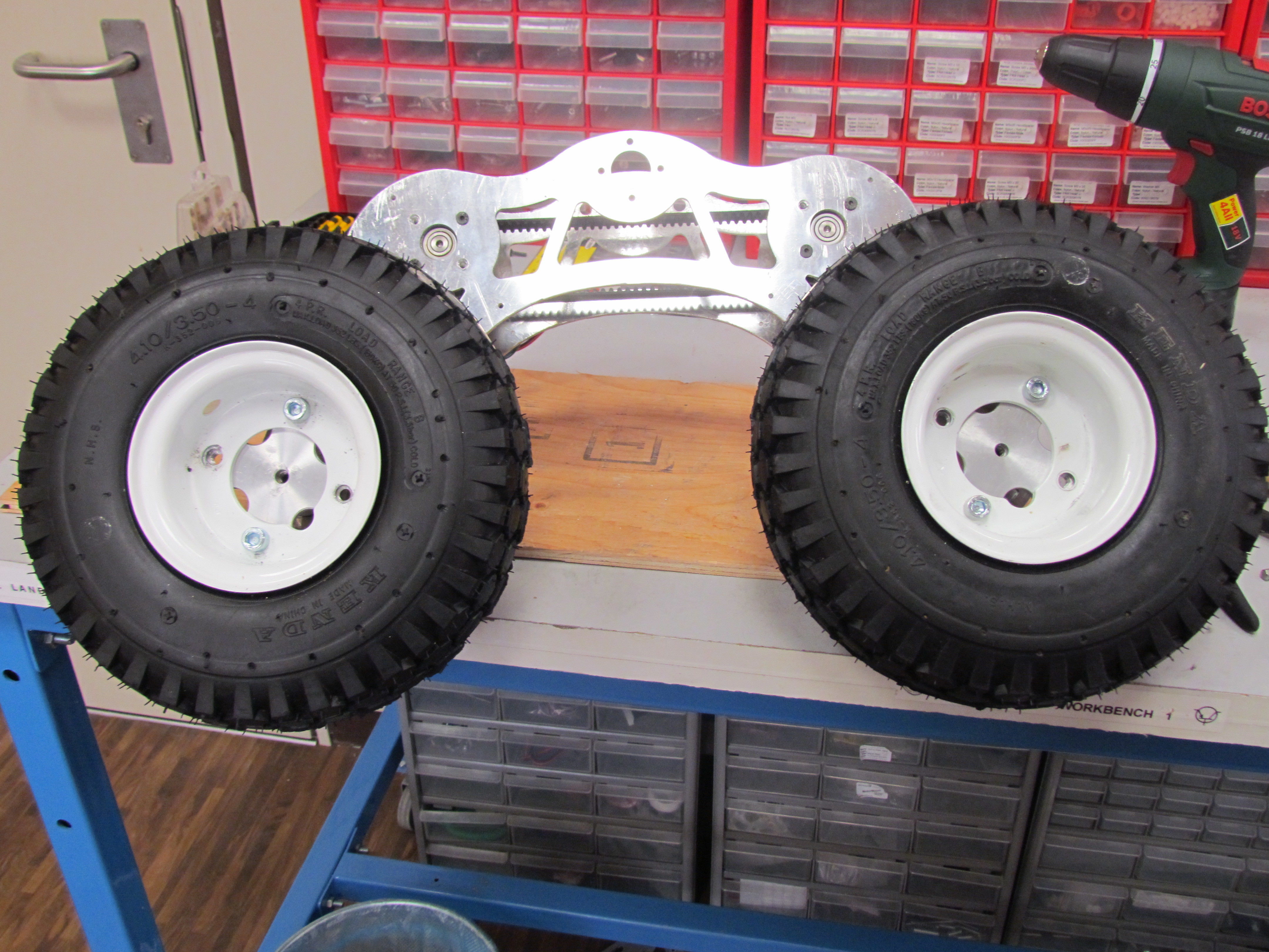 Robot 4 Wheels Drive 3D model_6