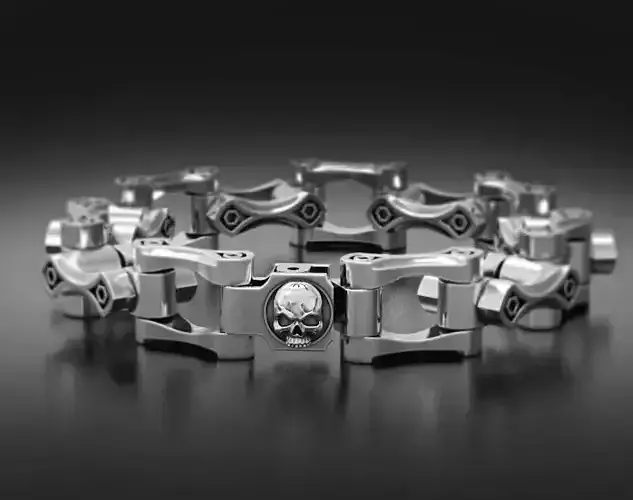 Stylish big mens bracelet with a skull in the lock 412