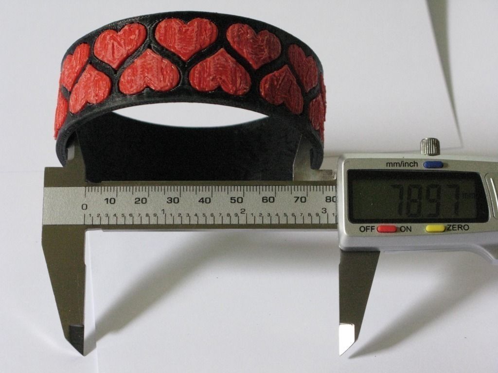 Bezier Heart Bracelet in OpenScad Free 3D print model_4