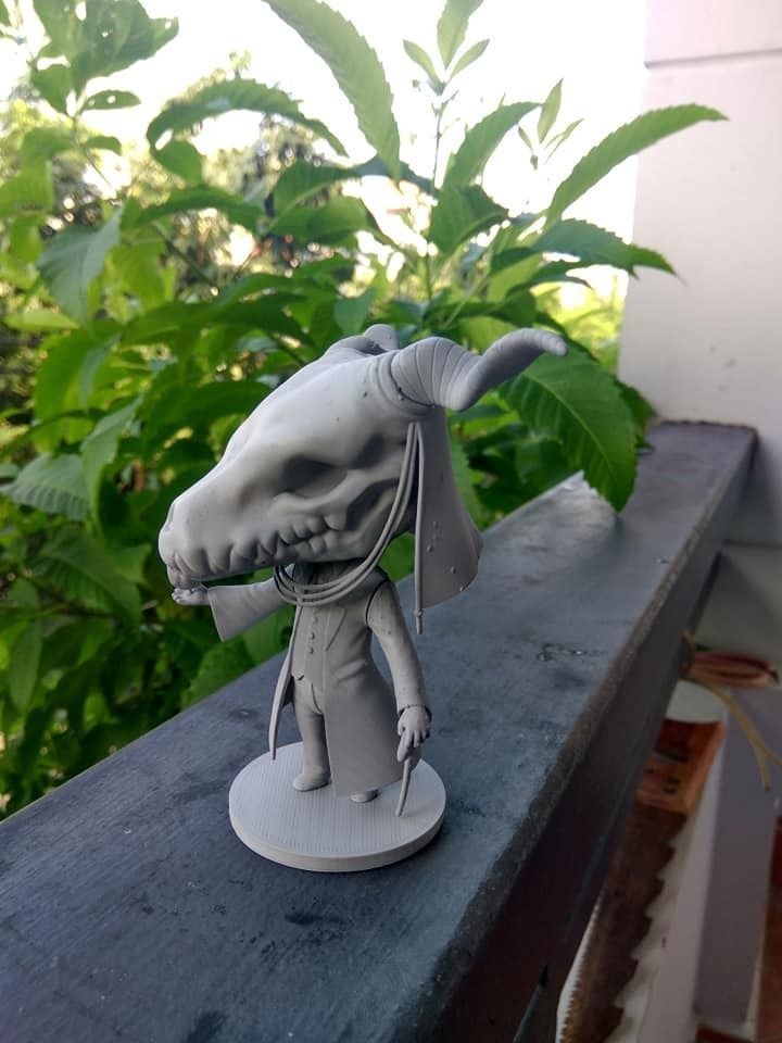 Elias Ainsworth Chibi Figurine 3D print model_4