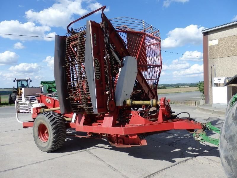 Gilles R136 Loader Low-poly 3D model_14