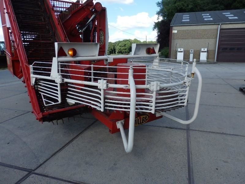 Gilles R136 Loader Low-poly 3D model_15