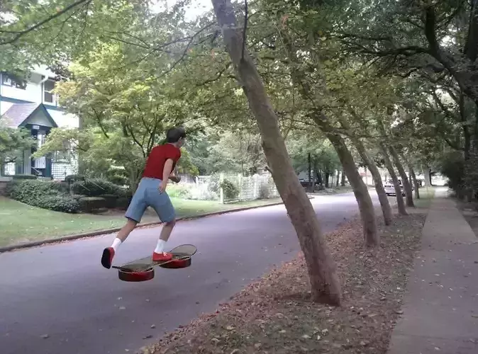 Hovering skateboard concept Free 3D model