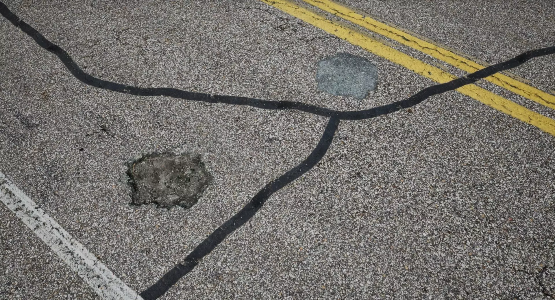 PBR Scanned Road Decals 5 Pack Texture_0