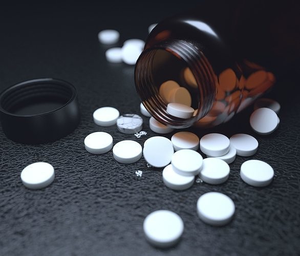 Pill and bottle Low-poly 3D model