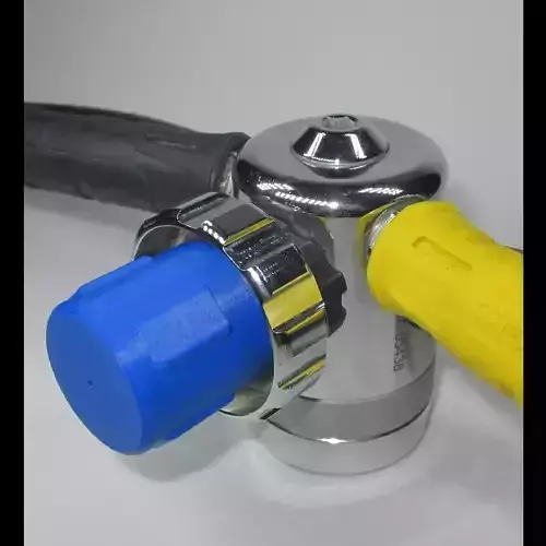 SCUBA - DIN Regulator Dust Cap 02